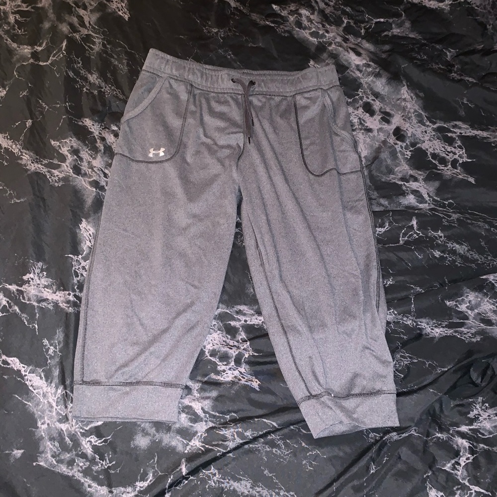 Women’s under armour crops